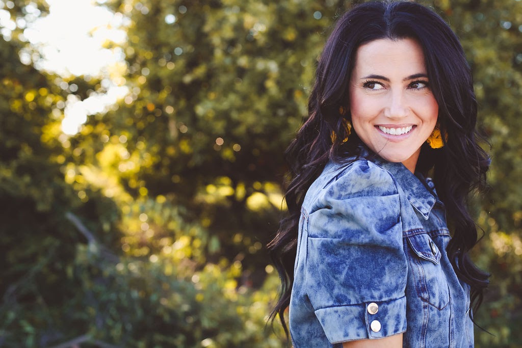 Jenn Loyd shares Five Spring 2022 accessory trends to elevate your style